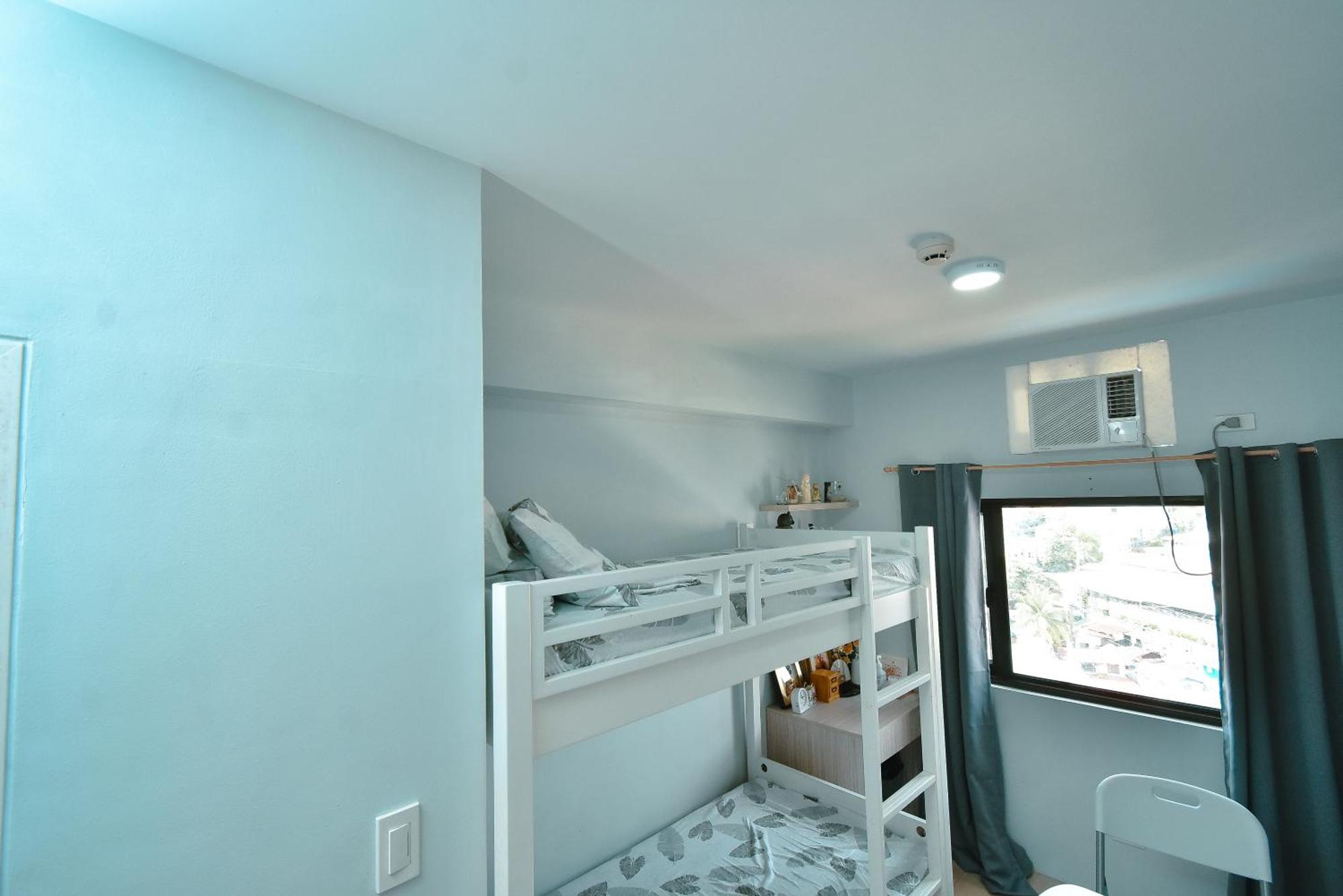 Aparthotel Cozy Unit With Free Pool, Netflix & Wifi In Alabang Crq3 à Muntinlupa City Extérieur photo