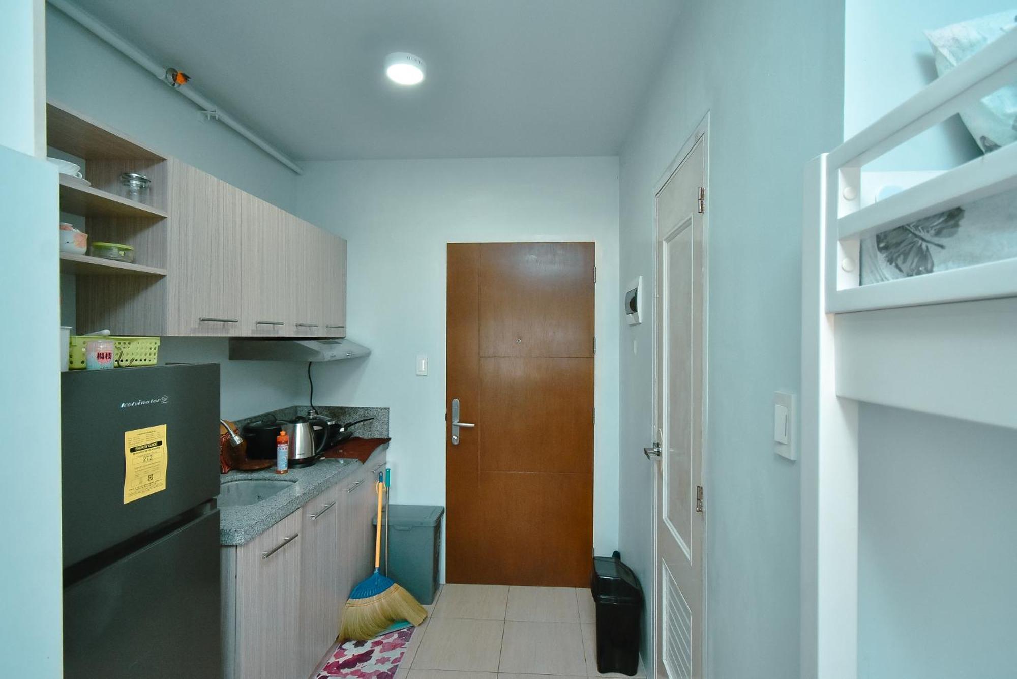 Aparthotel Cozy Unit With Free Pool, Netflix & Wifi In Alabang Crq3 à Muntinlupa City Extérieur photo